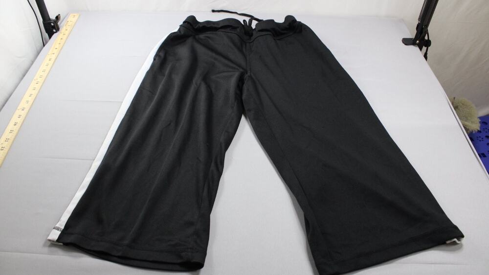 Danskin Now Cropped Track Pants Womens XL 16-18 Black White Stripe Capri Striped